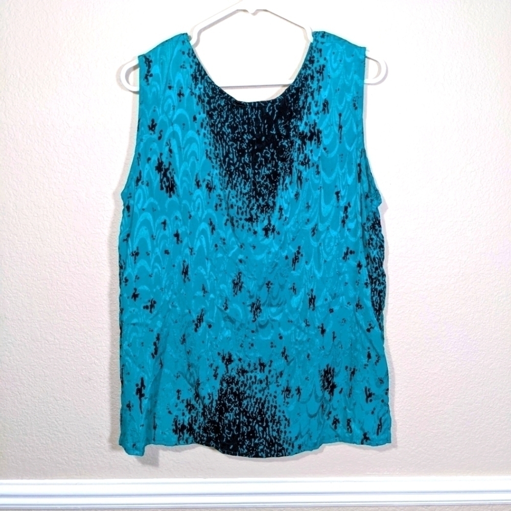 Silky Sleeveless Teal & Black Chic Top